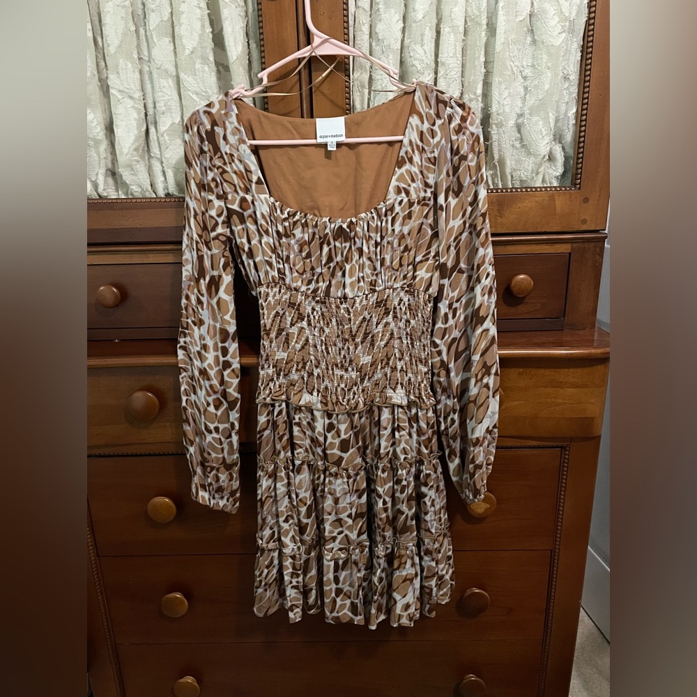 VICI DRESS SIZE SMALL